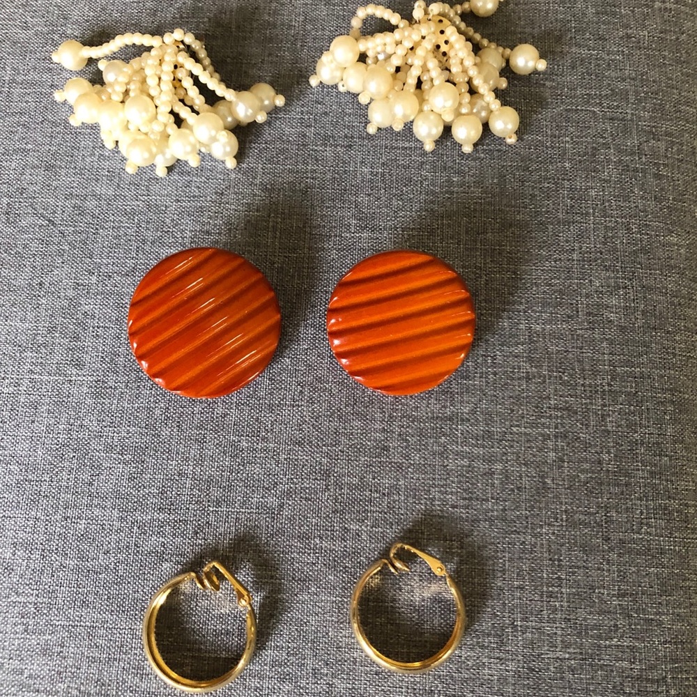 Vintage clip on earrings (3)